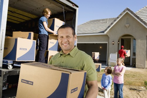 Quote planning for a house move with transparent pricing